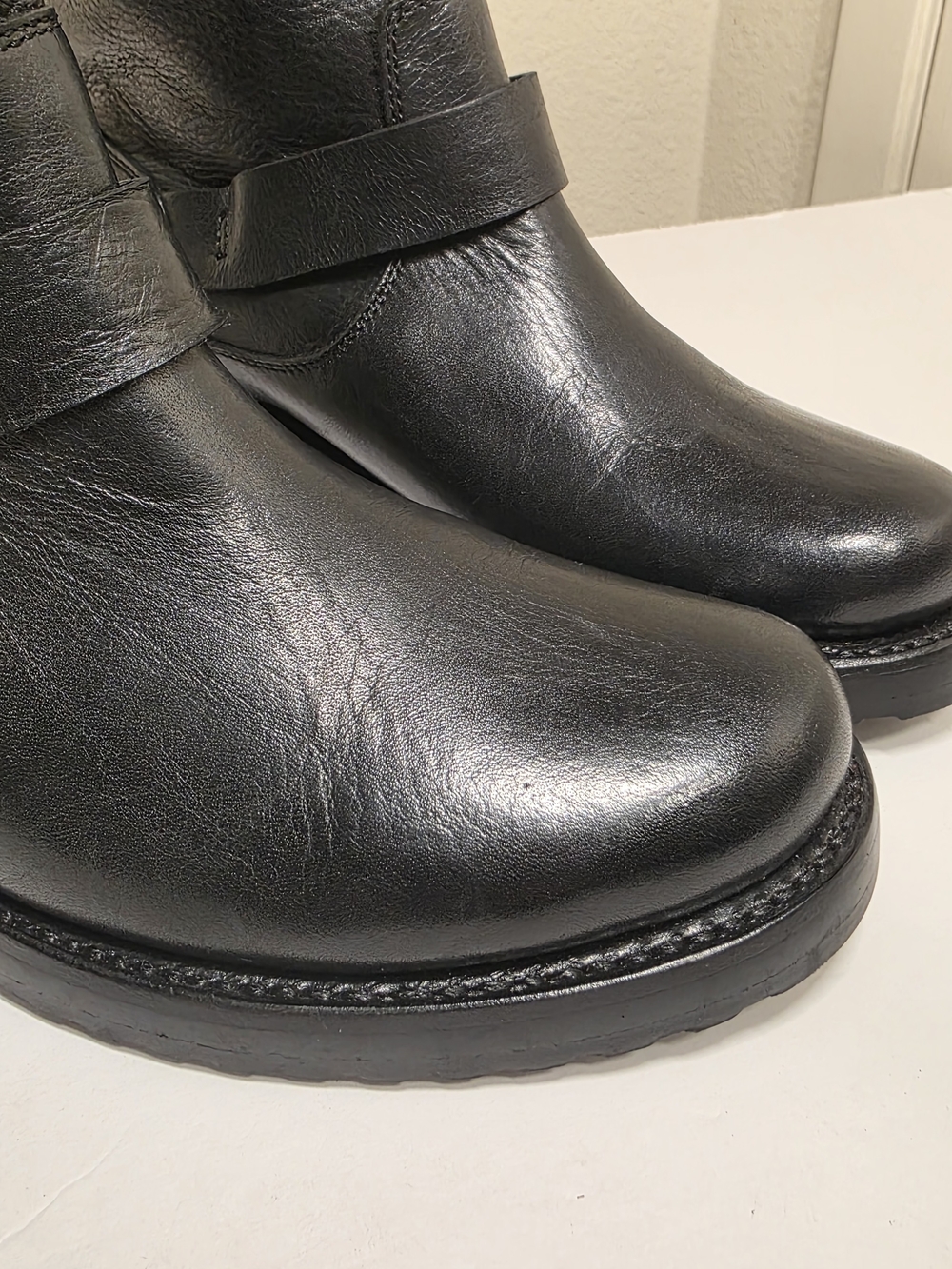 Frye Veronica Moto Bootie Women’s 6.5B Black Leather Harness Ankle Biker Boots - Picture 8 of 15